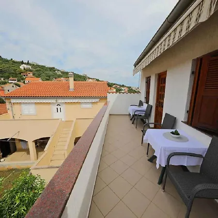 In - Insel Iz 53385 * Mali Iz