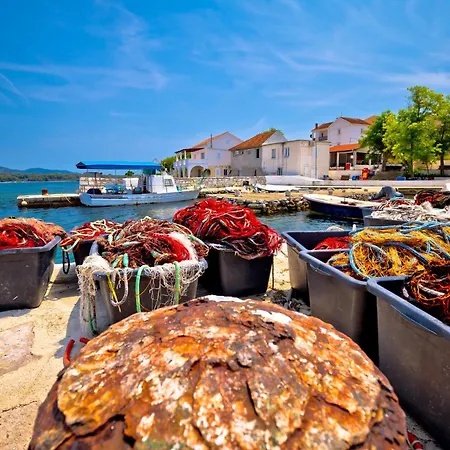 In - Insel Iz 53385 *