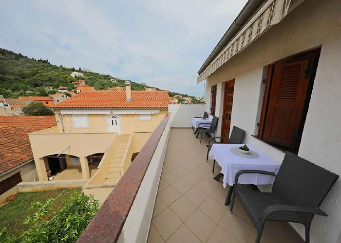 In - Insel Iz 53385 * Мали Иж